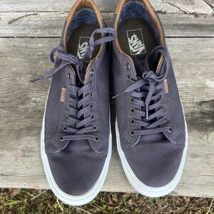 Men’s size 12 vans in great condition